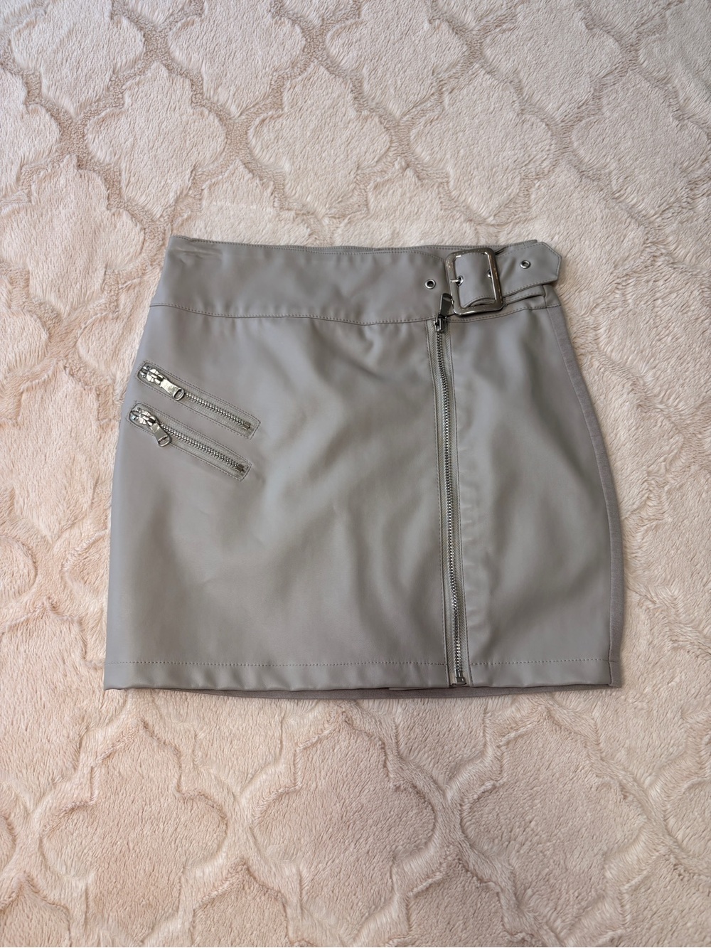 Faux Leather Skirt with Belt & Zipper Detail - Gray